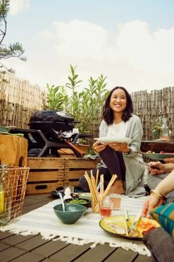 Outdoorchef Minichef 420 G Gas Tischgrill -Broil King Store 18 128 05 18 128 06 P 420 G MINICHEF view1 amb