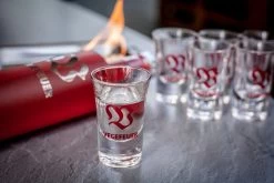 Vegefeuer Kräuter-Likör - Premium Liqueur - 55% - 350ml -Broil King Store 19387 Vegefeuer Glaeser Set