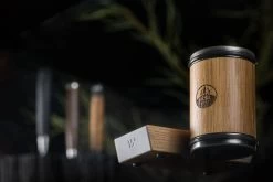 HORL 2 - Rollschleifer / Messerschleifer Mit Magnetschleiflehre Mit 15° / 20° Schleifwinkel - Eiche -Broil King Store 21735 Horl 2 Eiche Rollschleifer