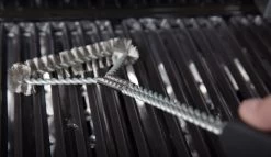 Broil King Grillbürste 3-seitig 30 Cm Mit Edelstahlborsten 7 Broil King Grillbürste 3-seitig 30 Cm Mit Edelstahlborsten -Broil King Store 8347 Broil King Spira Reinigungsbuerste 2 1607697084