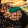 Big Green Egg Silikon Grillzange 40 Cm 1 Big Green Egg Silikon Grillzange 40 Cm -Broil King Store Big Green Egg Grillzange Silikon Steak Lifestyle 116864
