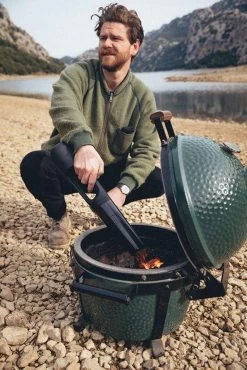 Big Green Egg Looftlighter X - Akkubetriebener Grillanzünder 15 Big Green Egg Looftlighter X - Akkubetriebener Grillanzünder -Broil King Store Big Green Egg Looftlighter X Egg Keramikgrill Lifestyle