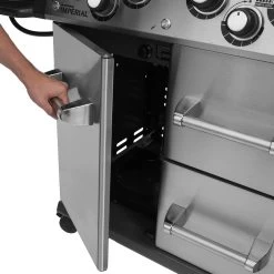 Broil King Imperial S590 PRO IR Gasgrill - Modell 2023 32 Broil King Imperial S590 PRO IR Gasgrill - Modell 2023 -Broil King Store Broil King Imperial S590 IR Tuer Unterschrank 1