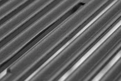 Broil King Regal 690 XL Black Gasgrill Inkl. Drehspieß - Modell 2023 - SMART Deal Inkl. Grillfürst Grill Control 23 Broil King Regal 690 XL Black Gasgrill Inkl. Drehspieß - Modell 2023 - SMART Deal Inkl. Grillfürst Grill Control -Broil King Store Broil King Regal 690 Gusseisenrost wendbar