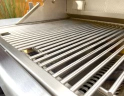 BULL Diablo Gasgrill - Einbaugrill Mit Backburner Und Rotisserie -Broil King Store Bull Diablo Built In Grillrost Detail 62648CEBU