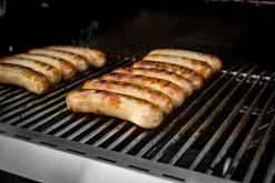 Grillfürst G510G 5-Brenner Gasgrill Mit Hochtemperaturbrenner Und Gusseisen Rosten - Feuerwehr Edition -Broil King Store Grillfuerst Gasgrill Bratwurst