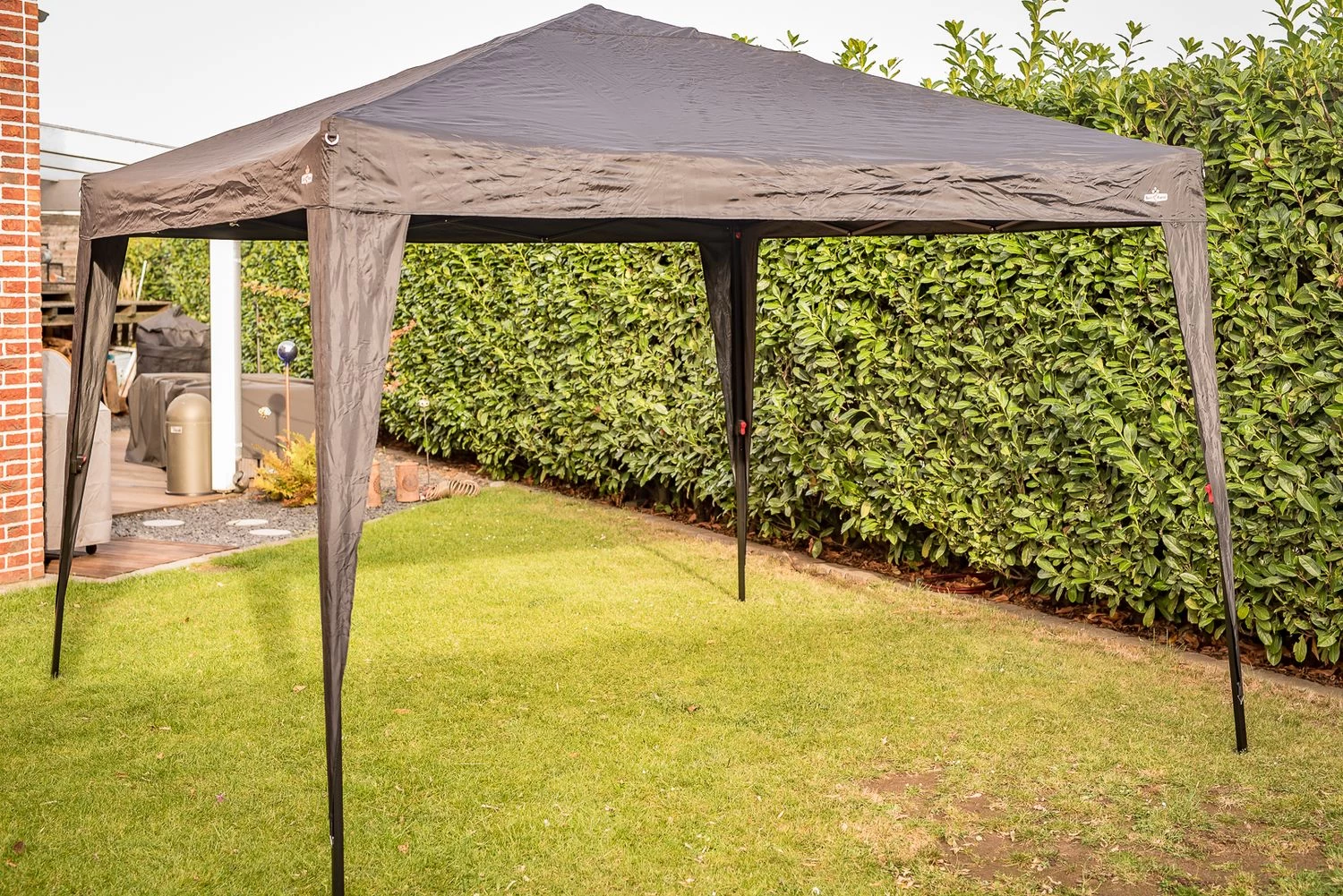 Grillfürst Pop-Up Pavillon / Grillpavillon / Gartenpavillon / Grillzelt 3x3m 3 Grillfürst Pop-Up Pavillon / Grillpavillon / Gartenpavillon / Grillzelt 3x3m