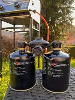 Grillfürst Kombi Kartuschen-Druckregler 50 Mbar - Für Den Anschluss Von 2 Gaskartuschen -Broil King Store Grillfuerst Kombi Kartuschen Druckregler Kompaktgrill 1