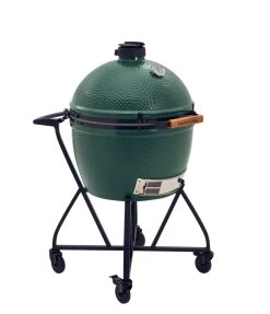 Big Green Egg XL (XLarge) Keramikgrill Starter - Paket 23 Big Green Egg XL (XLarge) Keramikgrill Starter - Paket -Broil King Store Keramikgrill Webversion EGG XLarge Nest Handler right 2019 bw