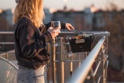 Knister Gasgrill - Ausziehbarer Kompaktgrill 34 Knister Gasgrill - Ausziehbarer Kompaktgrill -Broil King Store Knister Gasgrill Balkongelaender