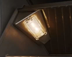 Napoleon Prestige Pro 825-3 Edelstahl Einbaugrill Gas - Inkl. Drehspieß - Modell 2023 -Broil King Store Napoleon Prestige PRO 825 Garraumbeleuchtung 1