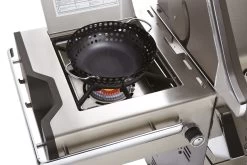 Napoleon Prestige Pro 825-3 Edelstahl Gasgrill Inkl. Drehspieß Und Bodenbeleuchtung - Modell 2023 - SMART Deal Inkl. Grillfürst Grill Control Mit Companion Device Und Einstichthermometer 35 Napoleon Prestige Pro 825-3 Edelstahl Gasgrill Inkl. Drehspieß Und Bodenbeleuchtung - Modell 2023 - SMART Deal Inkl. Grillfürst Grill Control Mit Companion Device Und Einstichthermometer -Broil King Store Napoleon Prestige Pro 825 Seitenbrenner Gemuesekorb