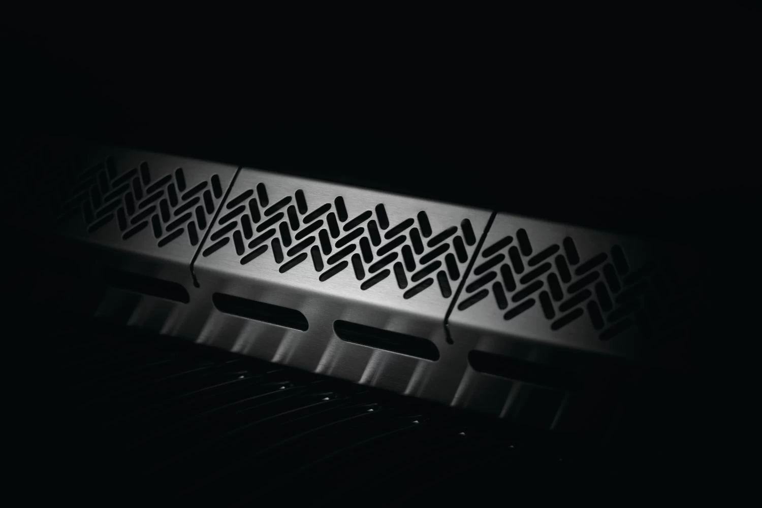 Napoleon Rogue SE 625 Edelstahl Gasgrill Mit Sizzle Zone Und Heckbrenner - Modell 2023 12 Napoleon Rogue SE 625 Edelstahl Gasgrill Mit Sizzle Zone Und Heckbrenner - Modell 2023 – Bild 10