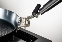 Outdoorchef Carbonstahl Pfanne Ø 24 Cm 12 Outdoorchef Carbonstahl Pfanne Ø 24 Cm -Broil King Store Outdoorchef Carbonstahl Pfanne Griff abnehmen 1