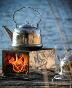 Petromax Teekessel Tk2 (3 Liter) -Broil King Store Petromax Edelstahl Teekessel 3000ml Lifestyle02