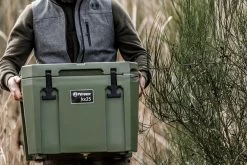 Petromax Kühlbox 25 Liter Oliv - Inkl. Sitzkissen, Haft-Unterlage Und Einsatzkorb 19 Petromax Kühlbox 25 Liter Oliv - Inkl. Sitzkissen, Haft-Unterlage Und Einsatzkorb -Broil King Store Petromax Kuehlbox kx25 oliv anwendung