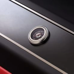 Rösle Videro G4-S VARIO+ Schwarz Gasgrill - FC Bayern Edition -Broil King Store Roesle Gasgrill Videro FC Bayern Detail Deckeltermometer 1