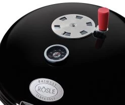 Rösle Holzkohlegrill Kugelgrill No.1 F50 Sport - FC Bayern Edition - Inkl. FC Bayern Abdeckhaube -Broil King Store Roesle Holzkohle Kugelgrill Sport F50 FC Bayern Detail Deckel