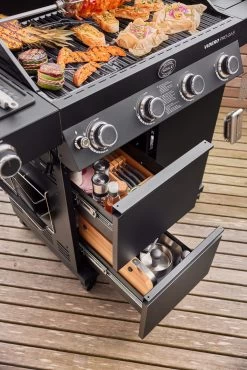 Rösle Gasgrill Videro Pro G4-S Vario+ Mattschwarz - Modell 2023 -Broil King Store RoesleVidero Pro G4 S Detail Unterschrank Schubladen