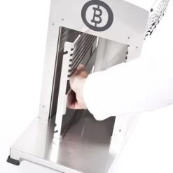 Beefer One PRO Gasgrill - 800 Grad Oberhitzegrill 12 Beefer One PRO Gasgrill - 800 Grad Oberhitzegrill -Broil King Store beefer one pro rosthalterung 01110001