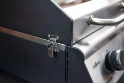 Grillfürst G201E 2-Brenner Gasgrill Portabel V2 - Campinggrill / Balkongrill - X-DEAL Inkl. Untergestell Und Tragetasche -Broil King Store grillfuerst g201 verschluss 1