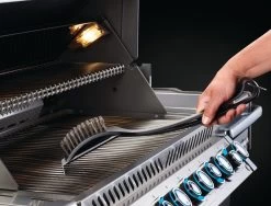 Napoleon Grillbürste Mit Edelstahlborsten Und Grillschaber -Broil King Store napoleon grillbuerste anwendung schaber 62052