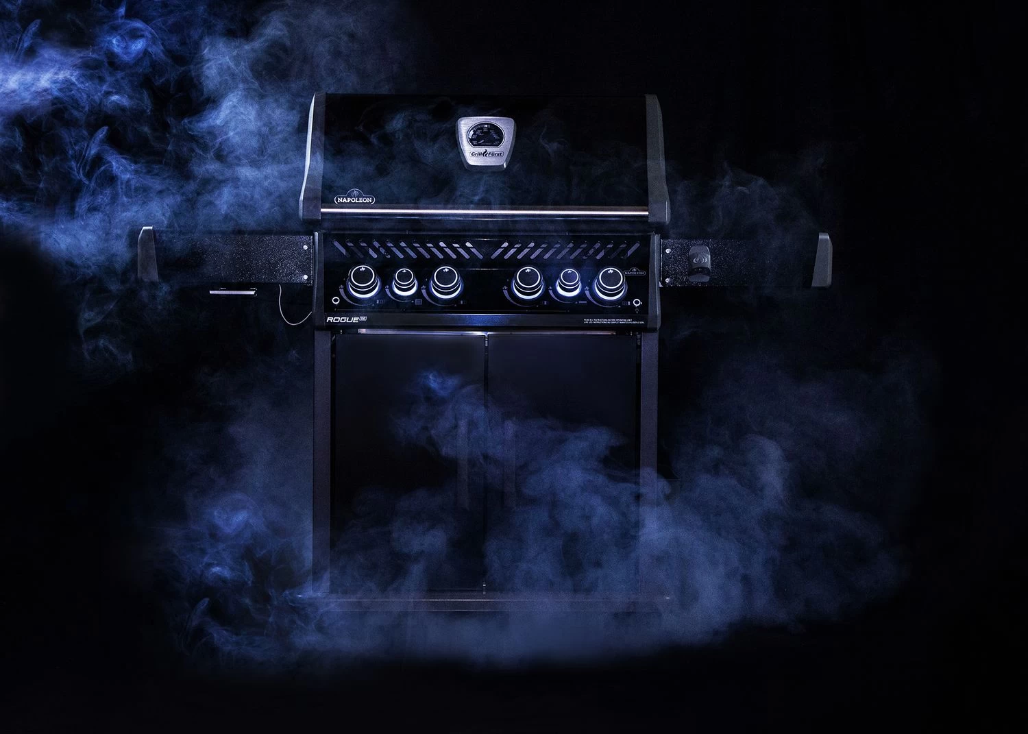Napoleon Rogue SE 525 Gasgrill - All-black - Grillfürst Edition Inkl. Abdeckhaube - SMART Deal Inkl. Grillfürst Grill Control - Modell 2022 10 Napoleon Rogue SE 525 Gasgrill - All-black - Grillfürst Edition Inkl. Abdeckhaube - SMART Deal Inkl. Grillfürst Grill Control - Modell 2022 – Bild 8