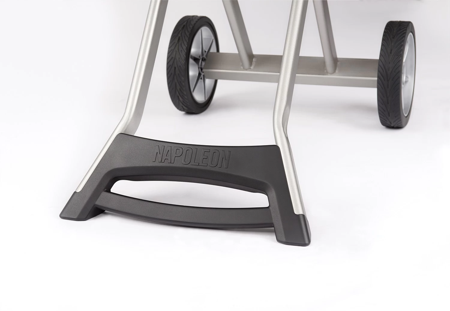 Napoleon TravelQ PRO285 Kompakt Gasgrill Schwarz Mit Klappbarem Wagen - Modell 2023 8 Napoleon TravelQ PRO285 Kompakt Gasgrill Schwarz Mit Klappbarem Wagen - Modell 2023 – Bild 6