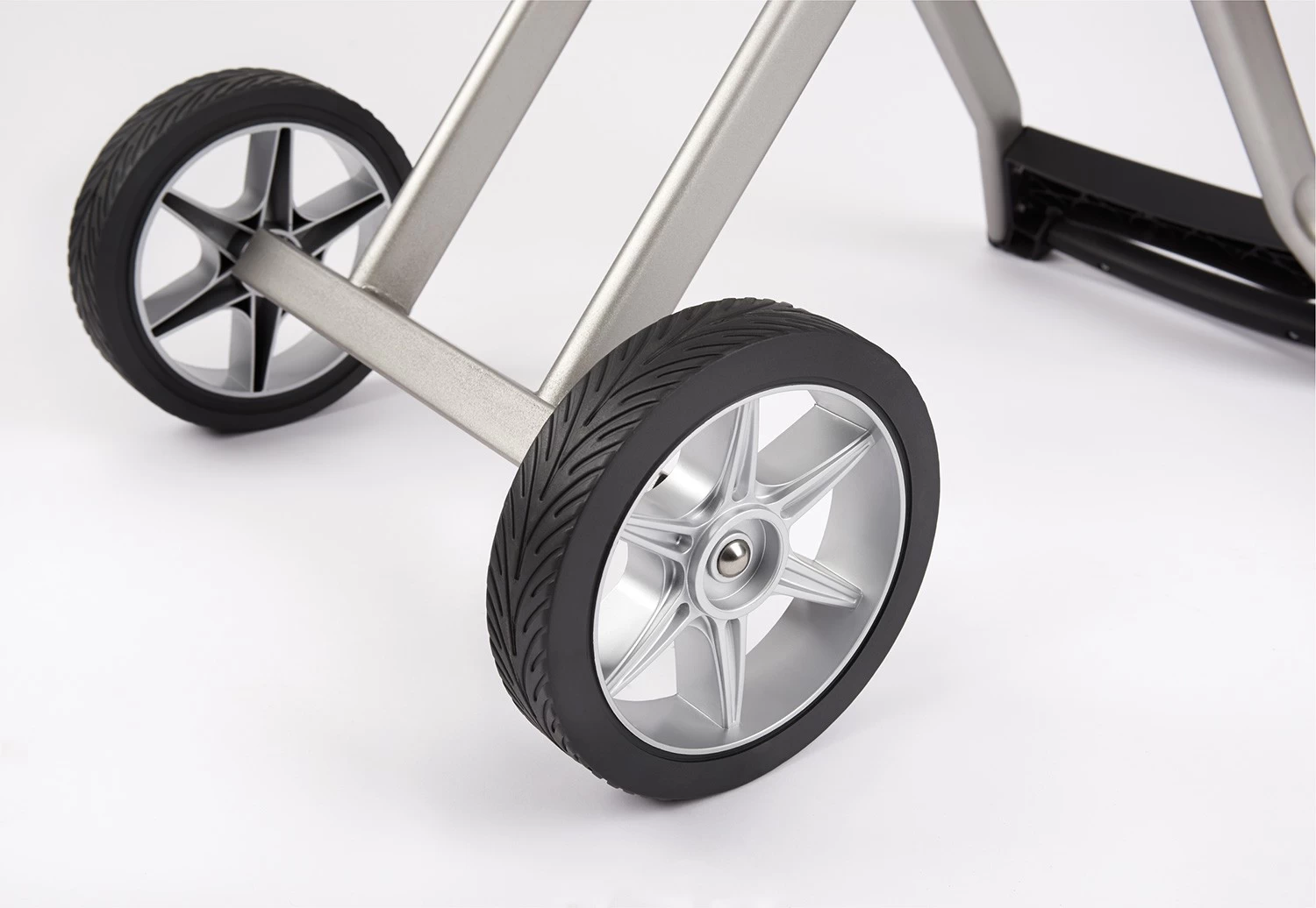 Napoleon TravelQ PRO285 Kompakt Gasgrill Schwarz Mit Klappbarem Wagen - Modell 2023 7 Napoleon TravelQ PRO285 Kompakt Gasgrill Schwarz Mit Klappbarem Wagen - Modell 2023 – Bild 5