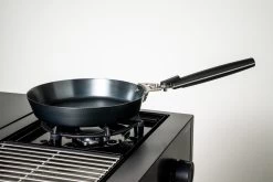 Outdoorchef Carbonstahl Pfanne Ø 24 Cm 16 Outdoorchef Carbonstahl Pfanne Ø 24 Cm -Broil King Store outdoorchef carbonstahl pfanne grill 14 491 47 1