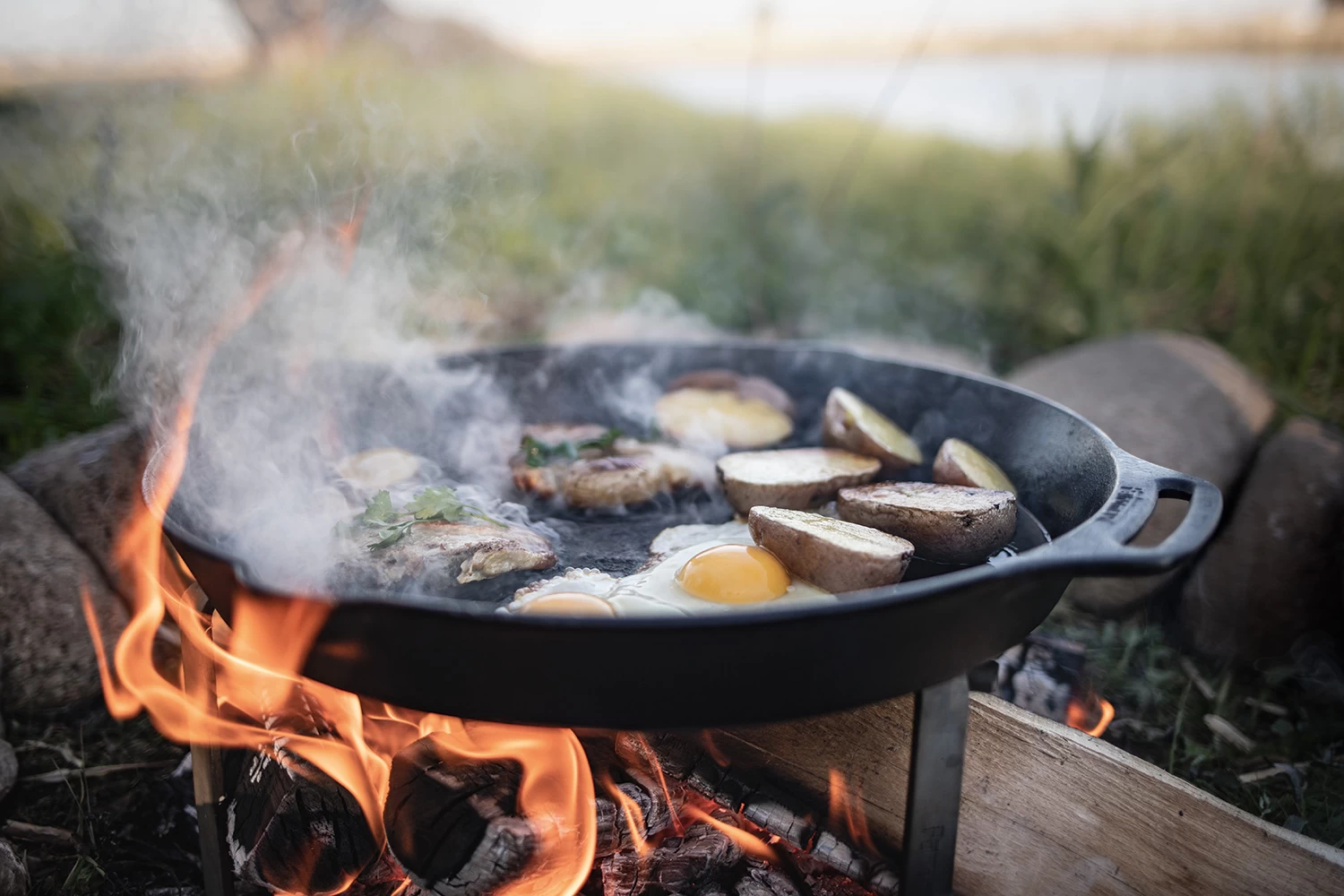 Petromax Feuerpfanne Gusseisen Fp40h-t Mit Zwei Henkeln 3 Petromax Feuerpfanne Gusseisen Fp40h-t Mit Zwei Henkeln